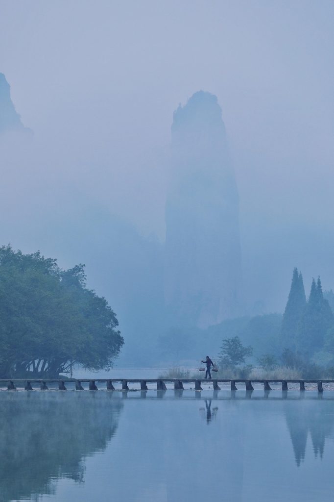 scopri la storia, la cultura e le meraviglie della cina, un paese affascinante ricco di tradizioni millenarie, paesaggi mozzafiato e una cucina deliziosa. un viaggio indimenticabile nel cuore dell'asia.