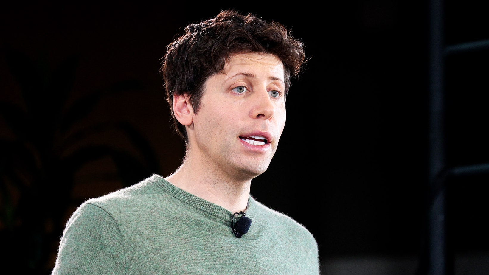 scopri le affermazioni di sam altman sulla superintelligenza artificiale. analizziamo le sue opinioni, le prospettive future e l'impatto di questa evoluzione tecnologica sulla società e sull'umanità.